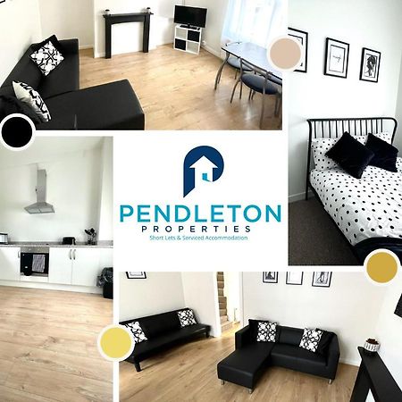 Вилла Modern 3 Bed House With Free Parking And Wi-Fi Престон Экстерьер фото